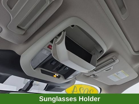 Used 2024 Subaru Forester Premium AWD/4WD image 38