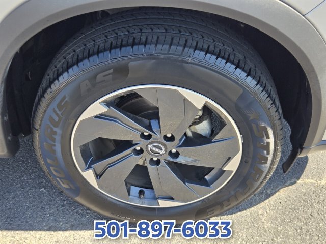 Used 2025 Nissan Rogue SV AWD/4WD image 20