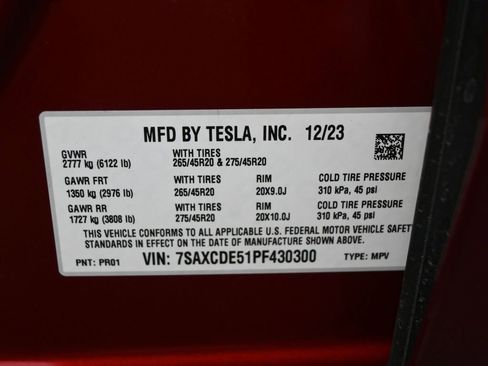 Used 2023 Tesla Model X image 8
