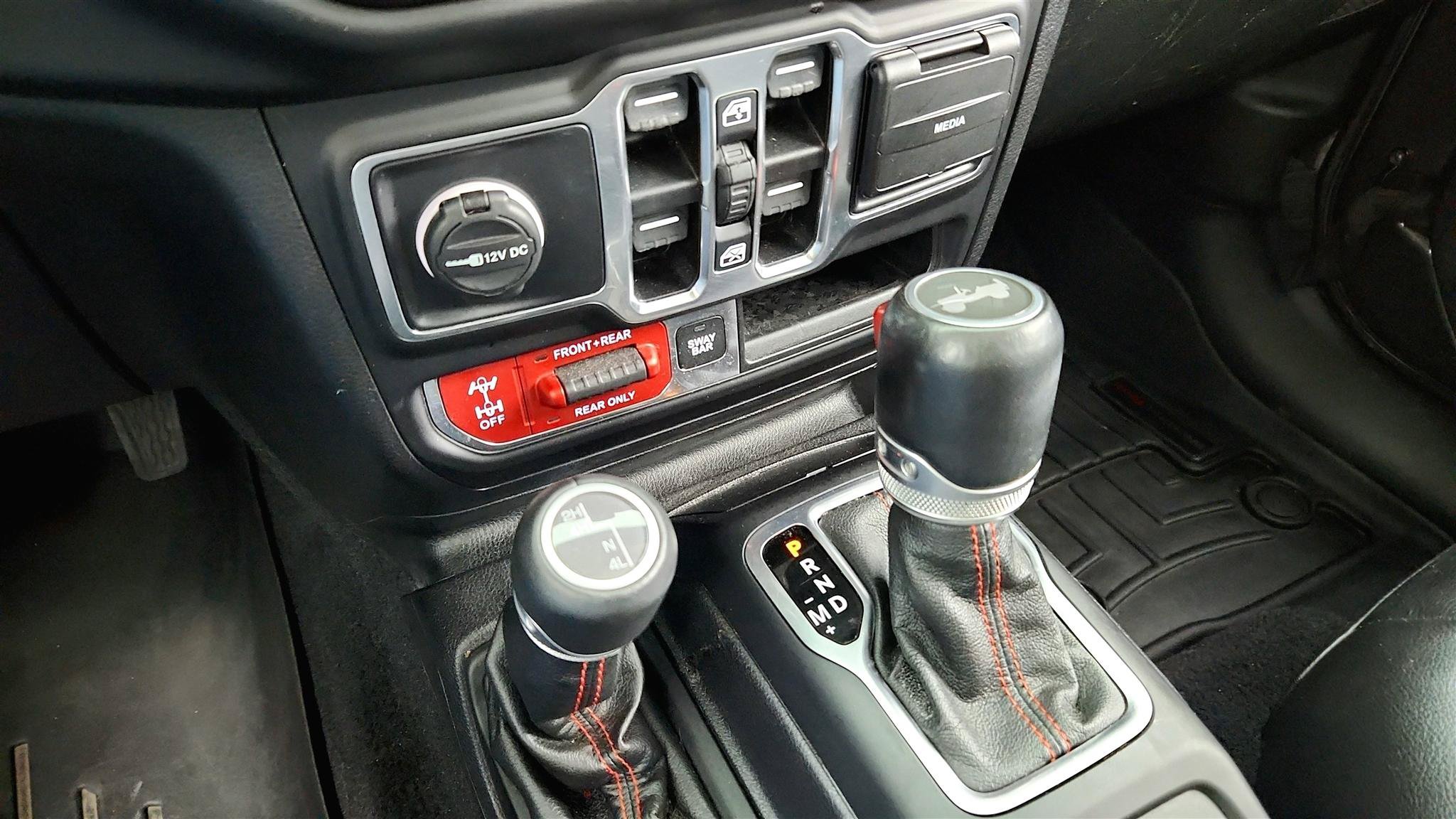 Used 2020 Jeep Wrangler Unlimited Rubicon AWD/4WD image 38