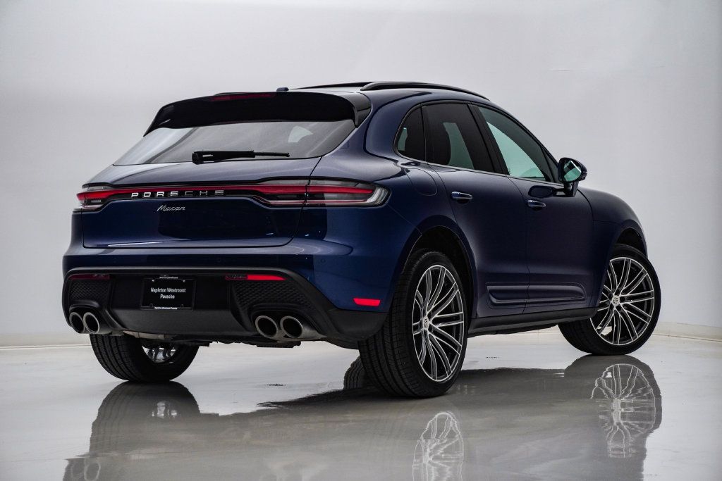 Certified 2026 Porsche Macan AWD/4WD image 11