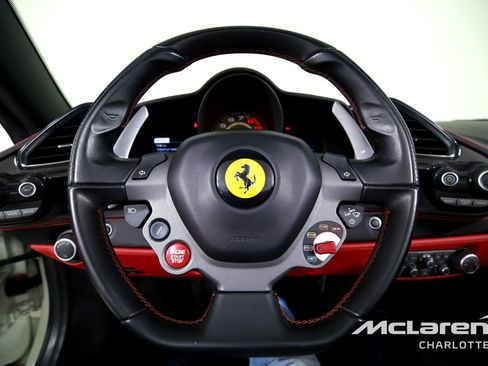 Used 2018 Ferrari 488 Spider RWD image 15