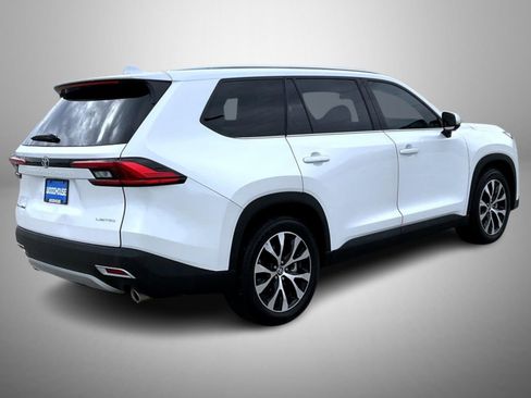 Used 2024 Toyota Grand Highlander AWD Hybrid image 5