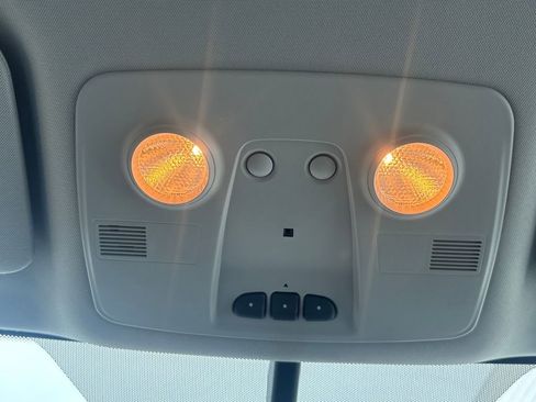 Used 2015 Buick Enclave Leather image 13