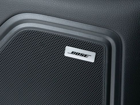 New 2026 Porsche Macan AWD/4WD image 34