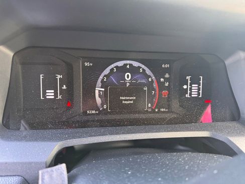 Used 2026 Toyota 4Runner SR5 AWD/4WD image 5