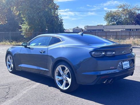 Used 2022 Chevrolet Camaro LT w/ RS Package image 8