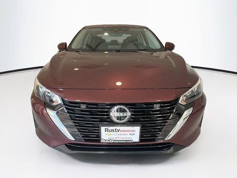 Used 2024 Nissan Sentra SV image 2