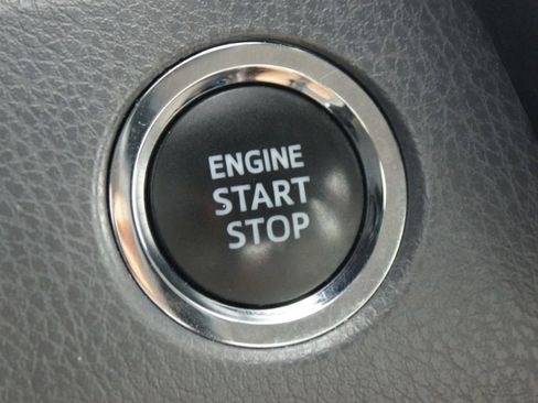 Used 2023 Toyota Camry XSE image 8