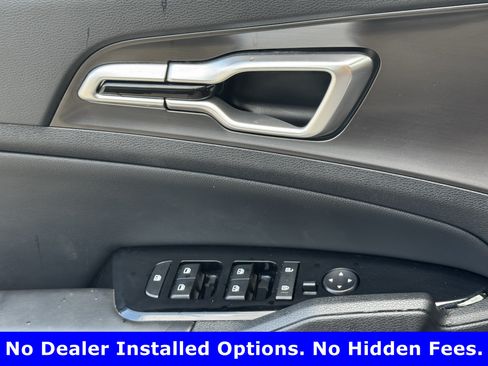 Used 2025 Kia Sportage EX FWD image 22