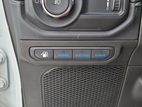Used 2024 Jeep Wrangler Unlimited Rubicon 4xe AWD/4WD image 30