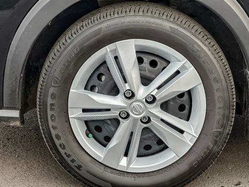 Used 2025 Nissan Kicks Play S image 26