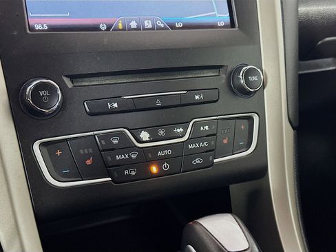 Used 2016 Ford Fusion Energi SE w/ Driver Assist Package image 23