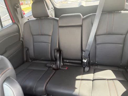 Used 2023 Honda Passport TrailSport image 4