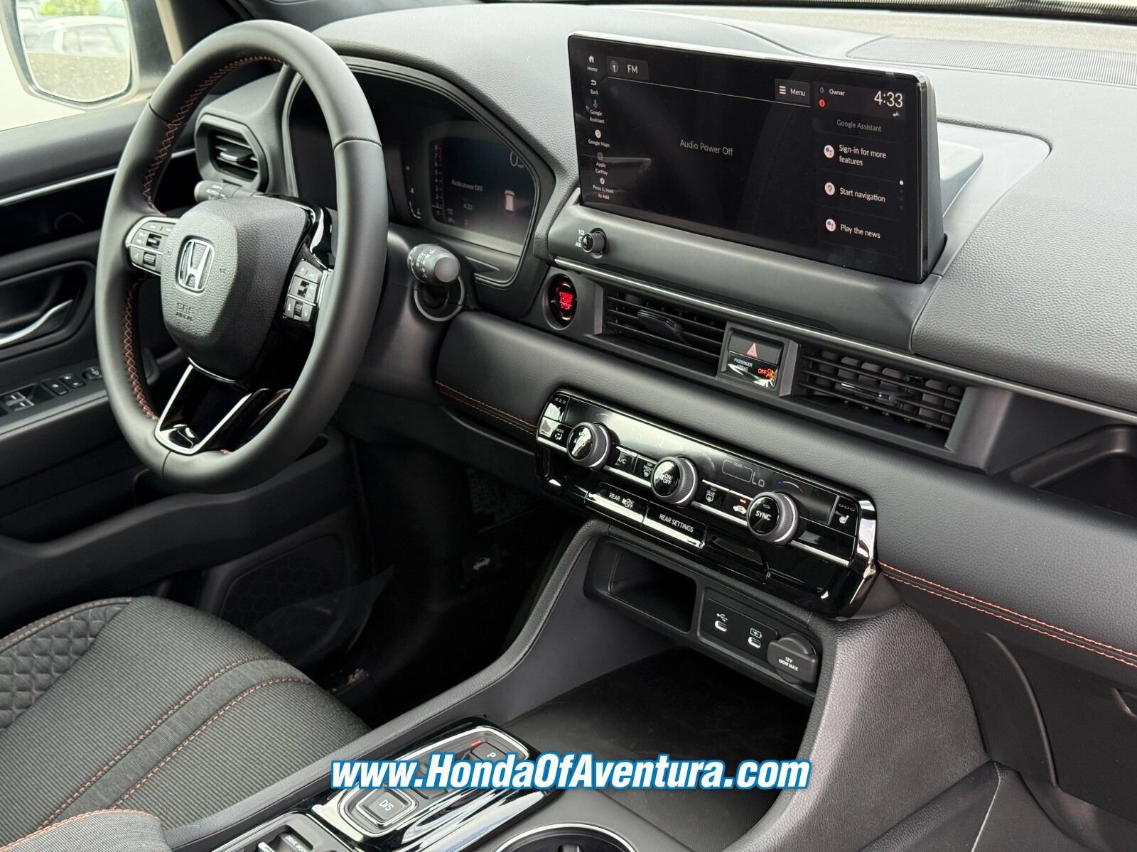 New 2026 Honda Pilot Sport image 8