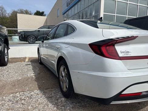 Used 2022 Hyundai Sonata SE FWD image 3