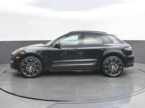 Certified 2024 Porsche Macan Turbo image 2