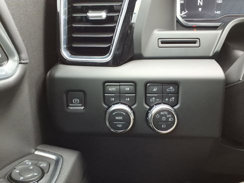 Certified 2023 GMC Sierra 1500 Denali image 17