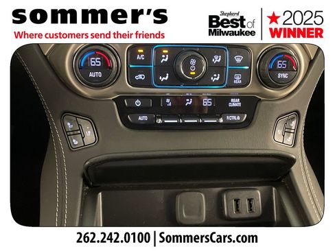 Used 2020 GMC Yukon Denali w/ Denali Premium Package AWD/4WD image 16