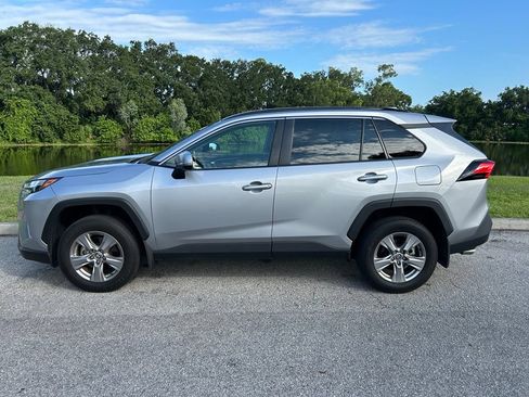 Used 2024 Toyota RAV4 XLE FWD image 3