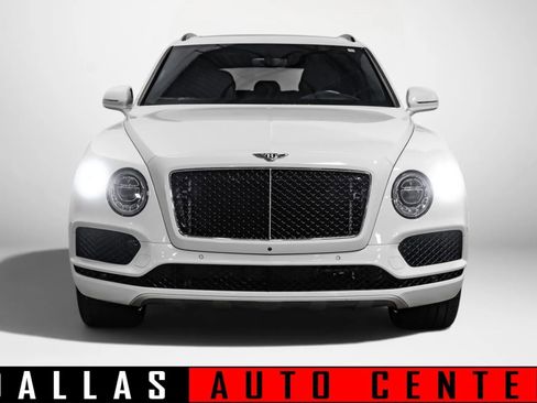 Used 2019 Bentley Bentayga AWD/4WD image 2
