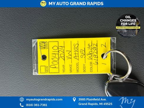 Used 2024 Volkswagen Atlas SEL Premium R-Line AWD/4WD image 38