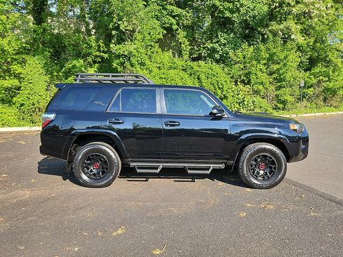 Used 2024 Toyota 4Runner TRD Off-Road Premium w/ TRD Black Wheel Package (TMS) AWD/4WD image 7