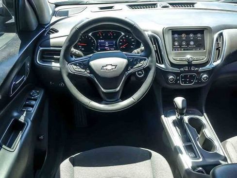 Used 2023 Chevrolet Equinox LT FWD image 14