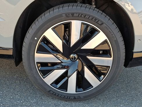 New 2025 Volvo EX90 Ultra AWD/4WD image 5