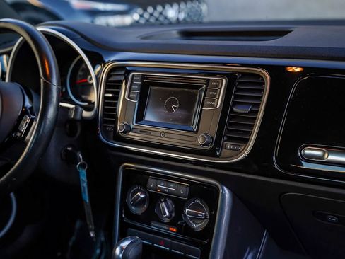 Used 2018 Volkswagen Beetle 2.0T S image 13