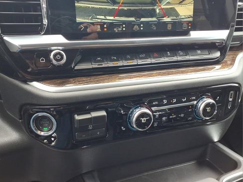 New 2026 GMC Sierra 1500 Elevation w/ Elevation Premium Package AWD/4WD image 10