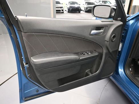 Used 2023 Dodge Charger SXT w/ Blacktop Package image 16