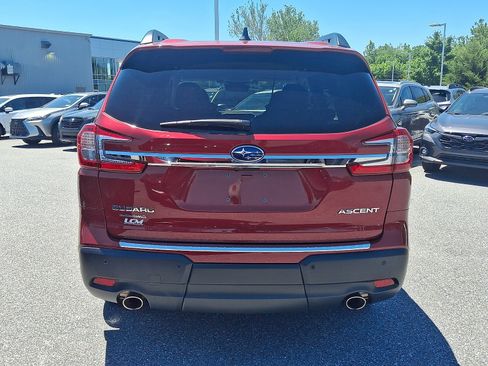 Certified 2023 Subaru Ascent Premium w/ Convenience Package AWD/4WD image 5