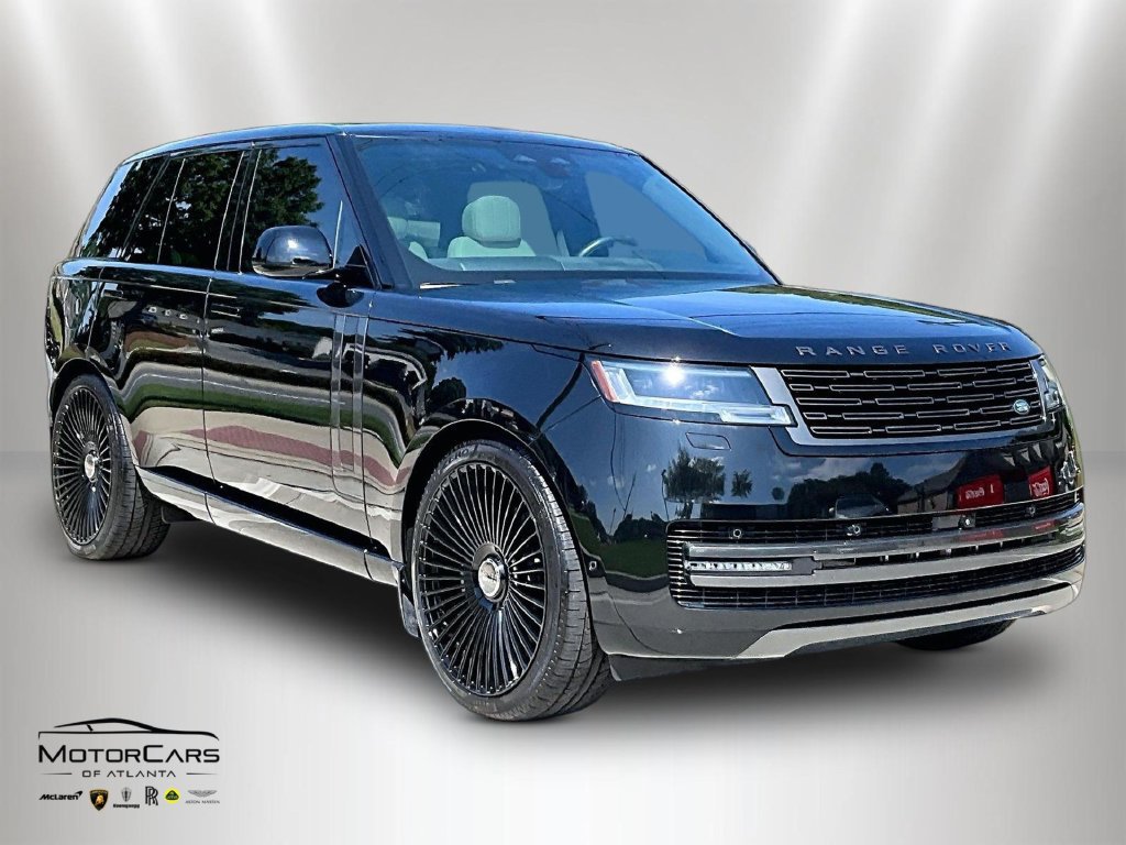 Used 2025 Land Rover Range Rover SE AWD/4WD image 2