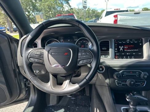 Used 2023 Dodge Charger SXT image 2