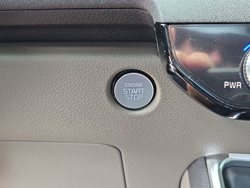 New 2026 Kia Carnival EX FWD image 28