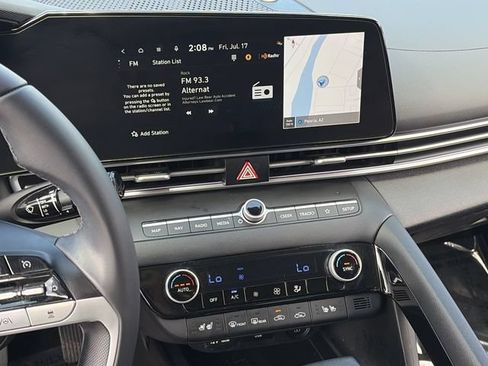 Used 2023 Hyundai Elantra Limited w/ Preferred Accessory Package FWD image 26