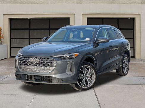 New 2025 Audi Q5 Premium Plus image 3