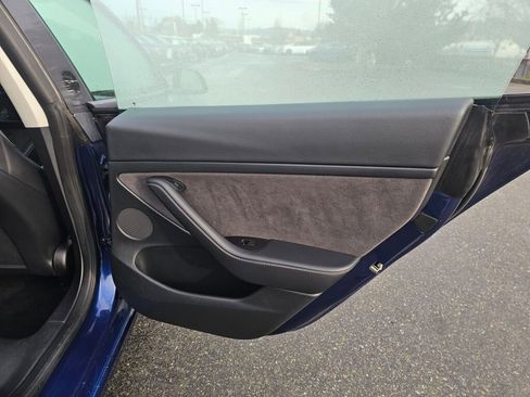 Used 2022 Tesla Model 3 image 14