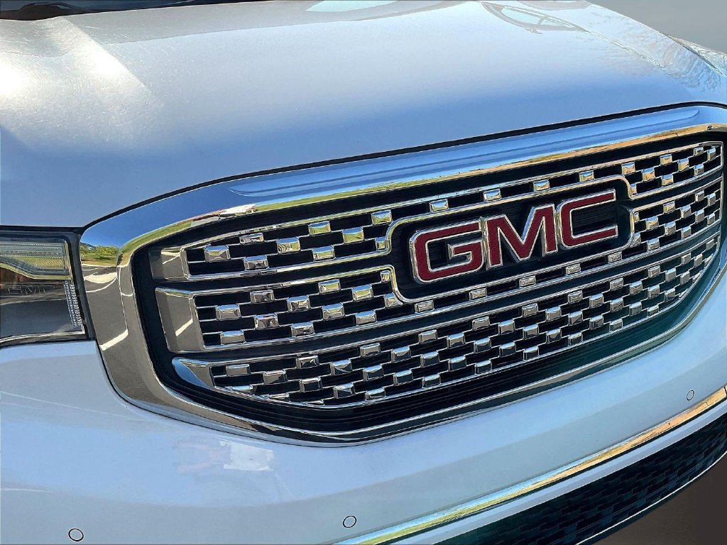Used 2019 GMC Acadia Denali FWD image 36