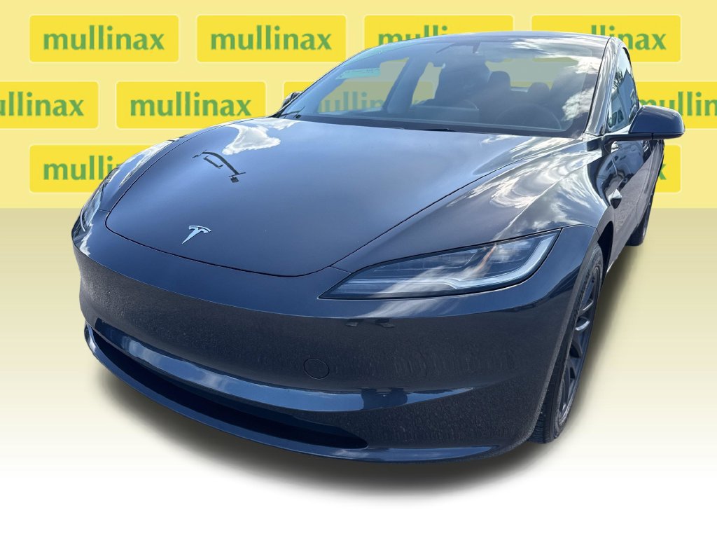 Used 2024 Tesla Model 3 Standard Range RWD image 9