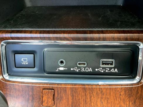 Used 2023 Subaru Ascent Touring image 33