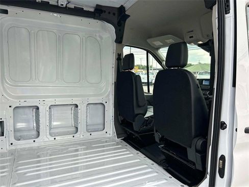 New 2025 Ford Transit 250 148 Medium Roof image 21