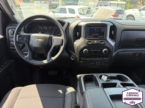 Used 2025 Chevrolet Silverado 2500 Custom w/ Custom Value Package AWD/4WD image 12