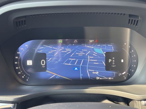 Certified 2025 Volvo XC60 B5 Plus w/ Climate Package image 21