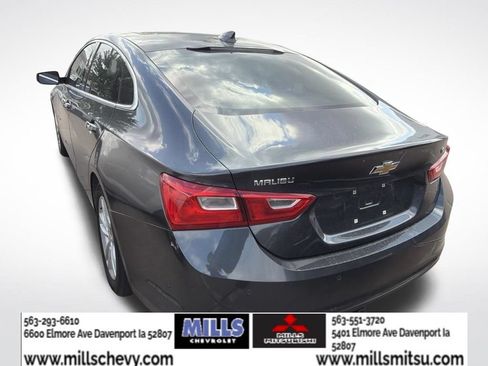 Used 2017 Chevrolet Malibu Hybrid w/ Leather Package FWD image 4
