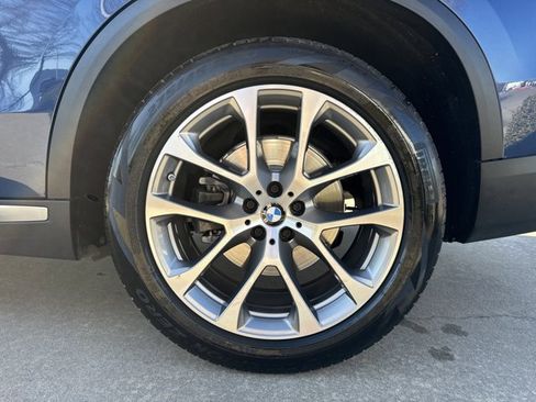 Used 2021 BMW X5 xDrive40i w/ Premium Package image 28
