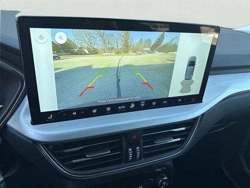 Used 2025 Ford Escape Platinum image 35