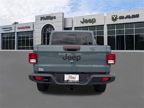 New 2025 Jeep Gladiator Sport w/ Premium Package image 5