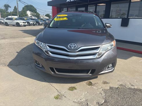 Used 2015 Toyota Venza LE AWD/4WD image 25